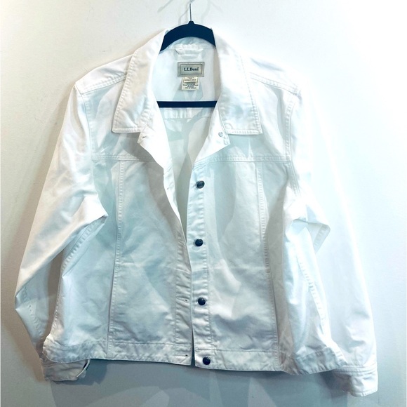 LL BEAN Sz XL White Canvass Pockets Oversized Denim Jean Style Jacket - Picture 2 of 10